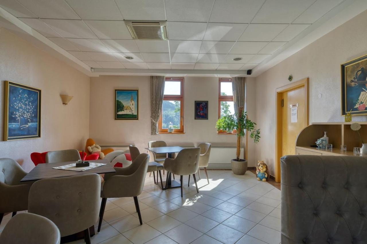 Garni Hotel Zvon Zrece Luaran gambar