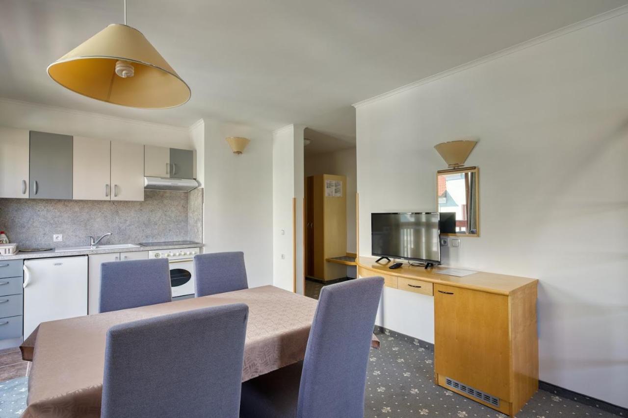 Garni Hotel Zvon Zrece Luaran gambar